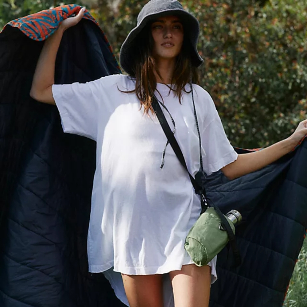 FP Movement by Free People White Short Sleeve Tee Leg Day